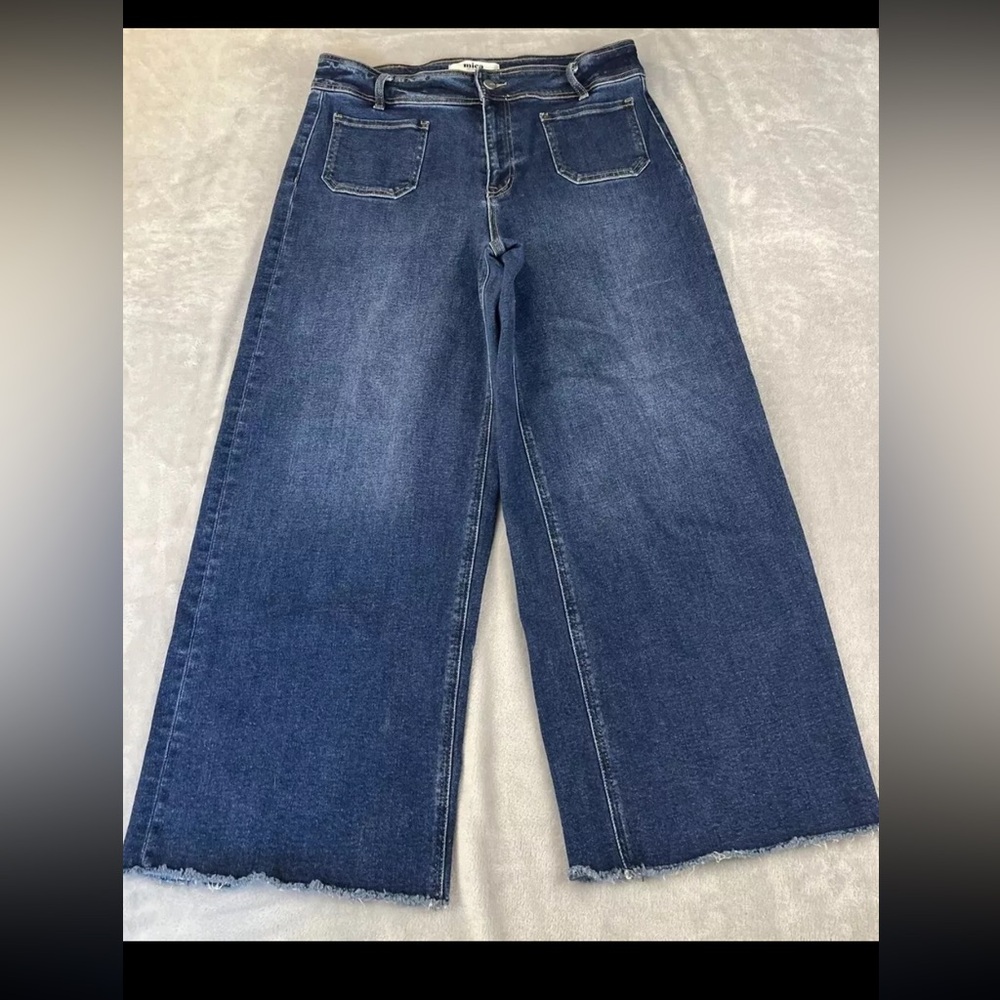Mica Denim Los Angeles womens medium wash blue wide leg denim jeans size 31